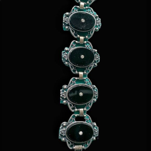 Vintage Banana Bob black glass cameo style ox silver bracelet 7.5” L - Picture 3 of 11